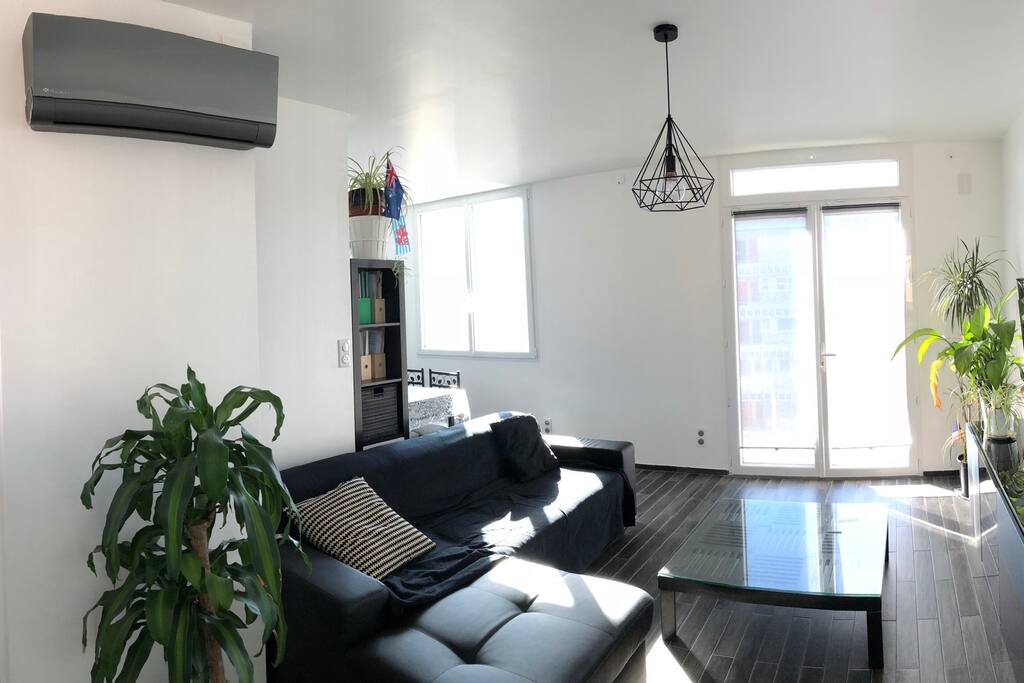 Salon/ living room