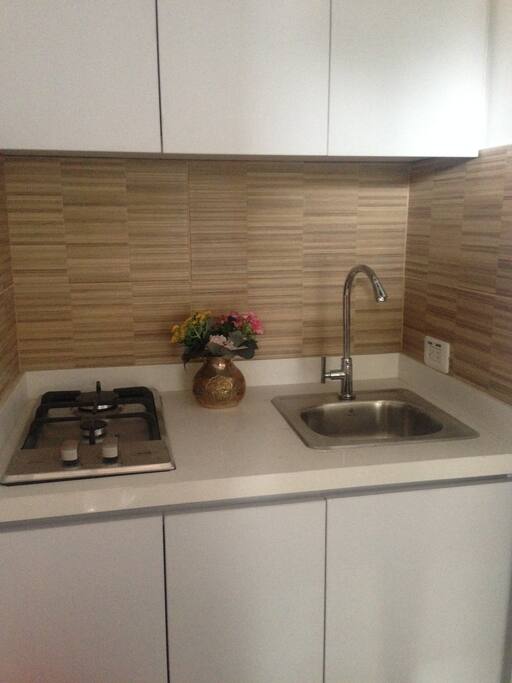 Cocina con menaje basico