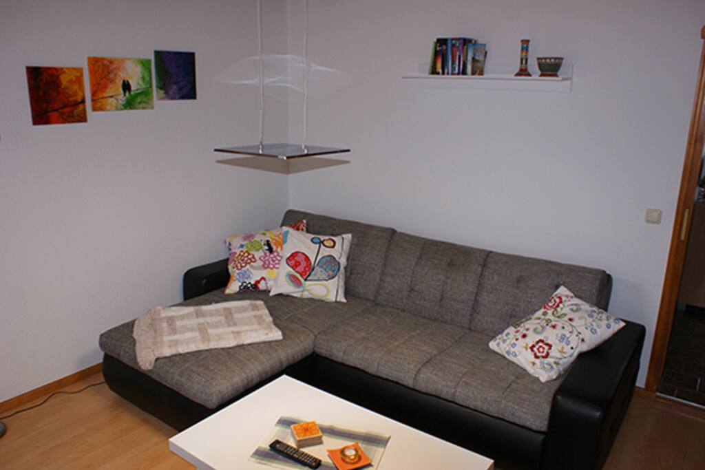 Wohnzimmer lichtdurchflutet