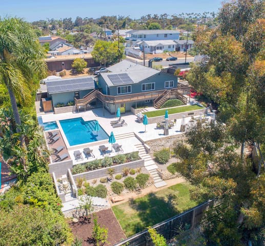 Your Modern Lux Pool Resort in the Heart of SD