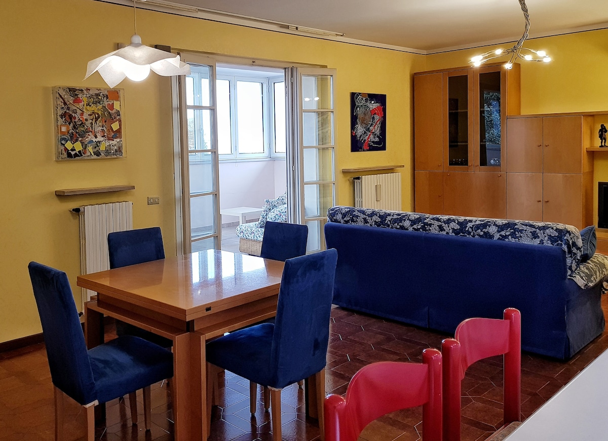 Popular Airbnb listing: Casa Ambra with pool - App P in Sirmione