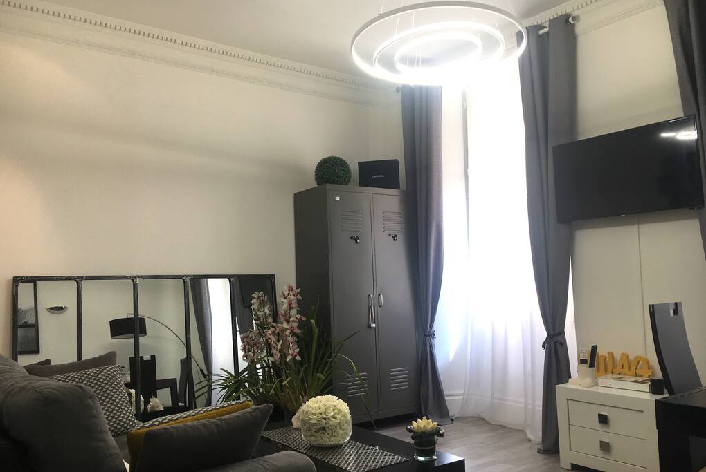 Modern living room