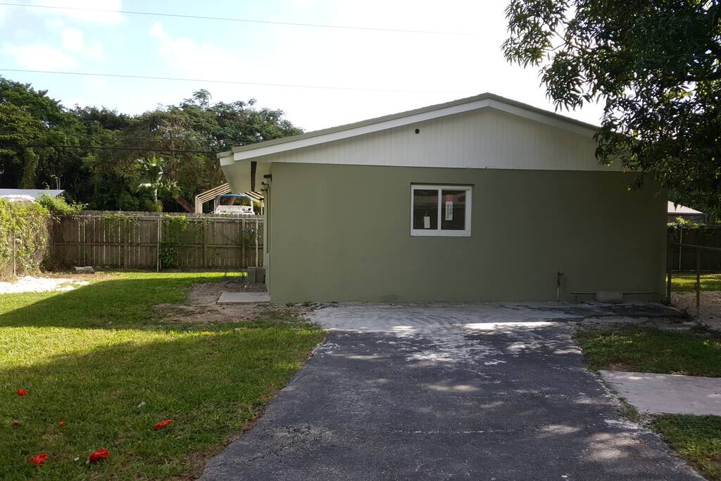 Guest house is currently under construction. Includes fenced yard and driveway. More pics coming in January!
