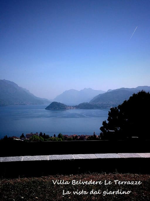 vista lago dal giardino della villa