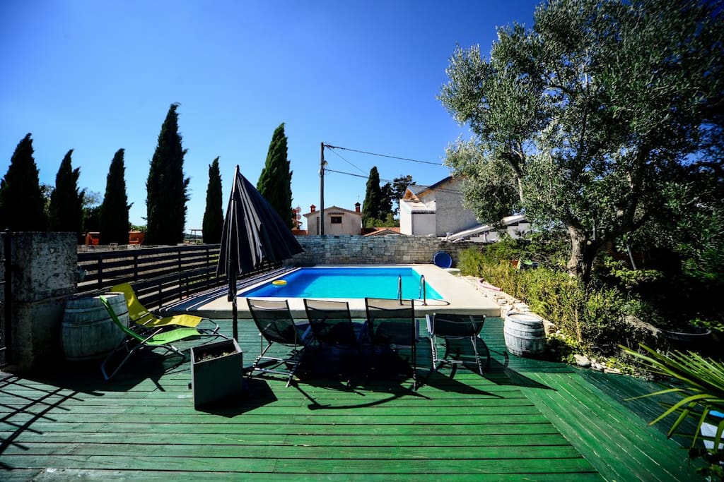 Private pool