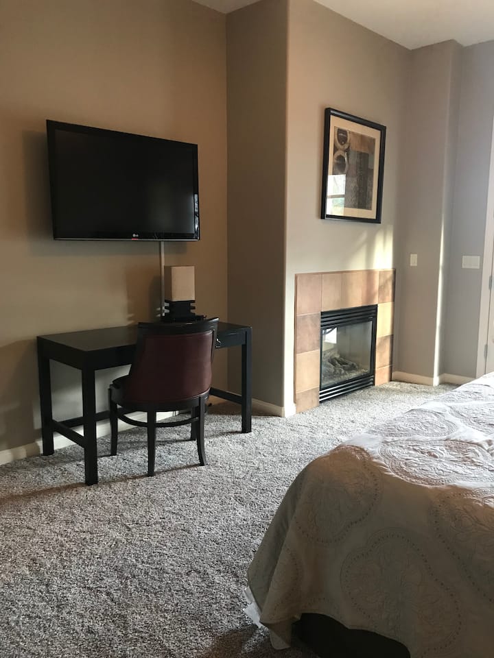 الجناح الملكي الأول