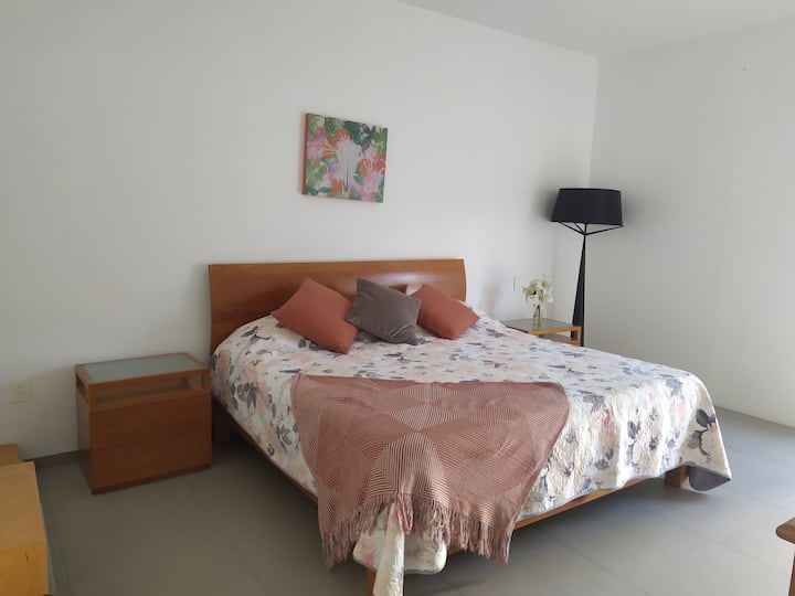 საძინებელი 1