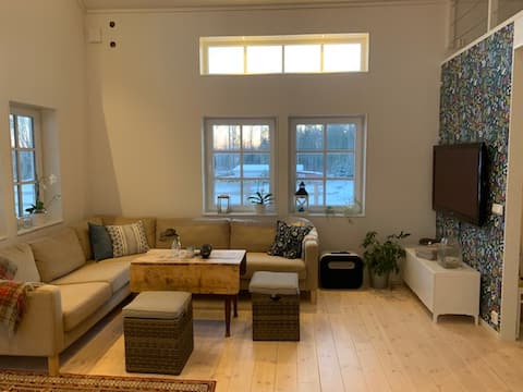 Nice cottage for 6 people with outdoor spa and quiet location.