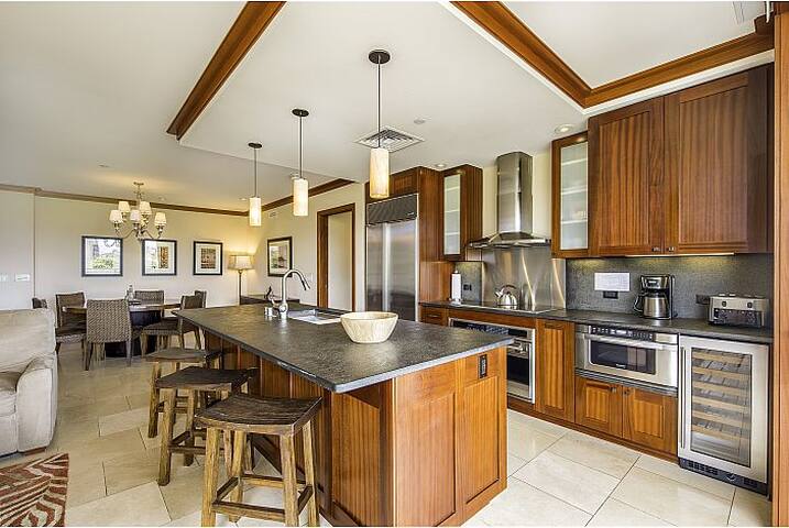 2BR/2BA Ko Olina Beach Villas 5thFloor Beach Tower gallery image 4