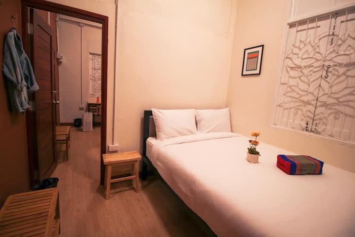 חדר שינה 1 עם מיטה זוגית