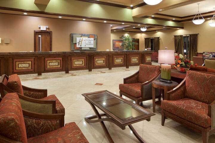 Holiday Inn Club Vacations: Desert Club Resort 2BR gallery image 3