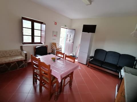Popular Airbnb listing: Montes da Barca - Apartment 3 in Odeceixe