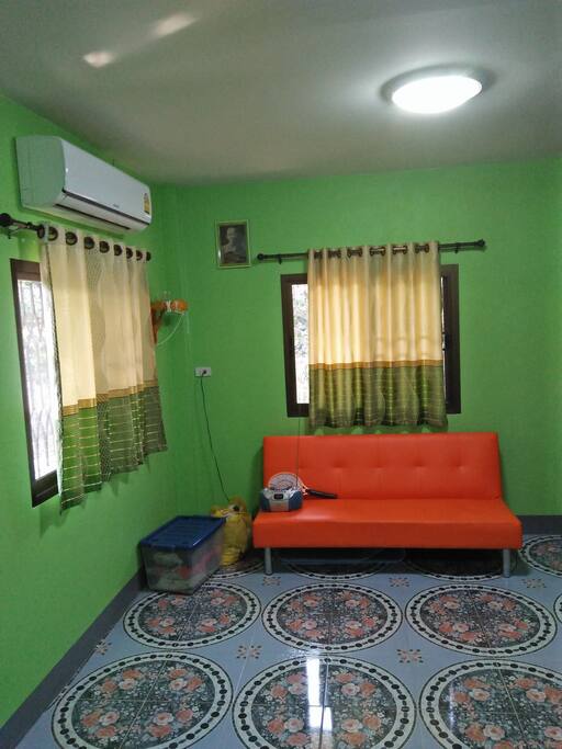 Sofa bed, 18,000 BTU aircon