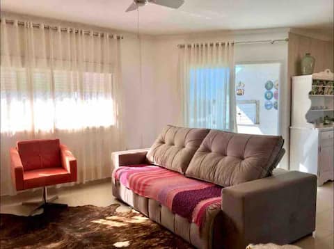 Cozy, air-conditioned apartment in Araranguá