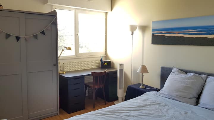 Kamer op het oosten, rustig, met eigen uitzicht op het park 