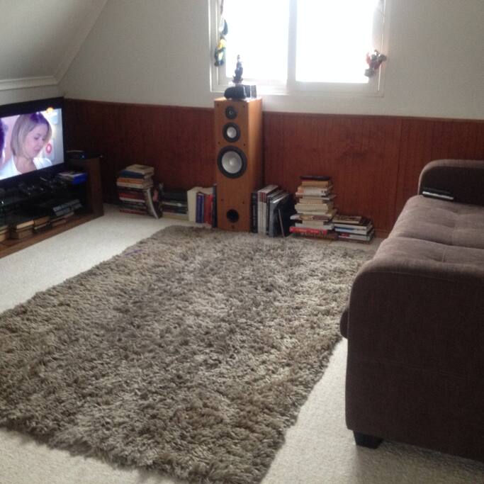 HABITACIÓN SILLÓN CAMA DOS PLAZAS