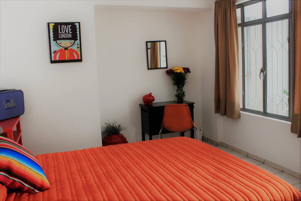 habitacion ·7 cama matrimonial, ocupacion doble con closet, esritorio, mecedora