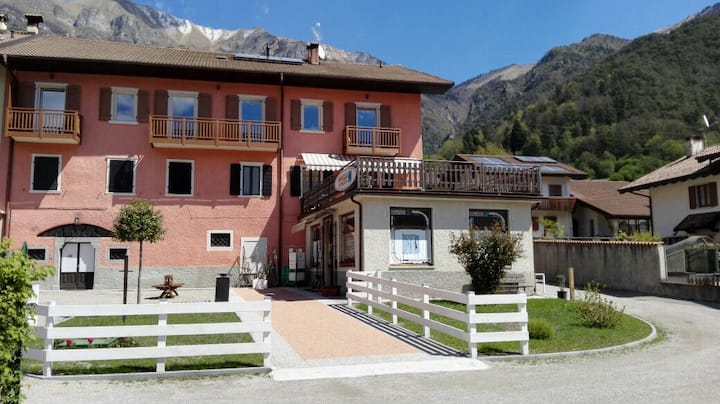 Ledro lake Suites and lakeview