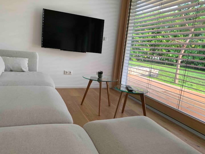 Modern Light-flooded Apartment Ground Floor - Salem, Deutschland
