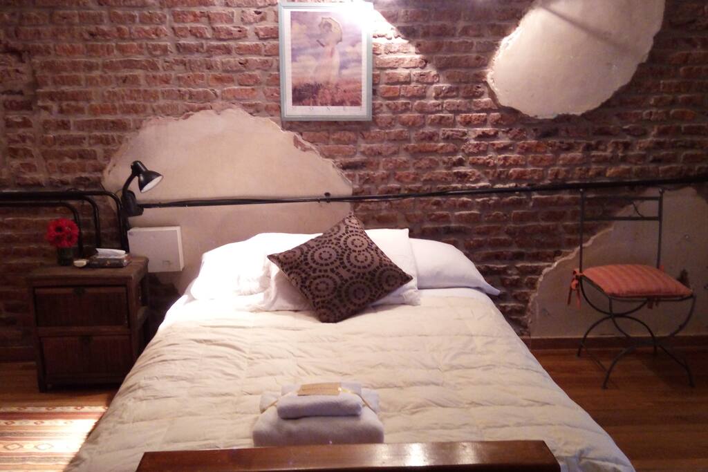 Loft's bed Night