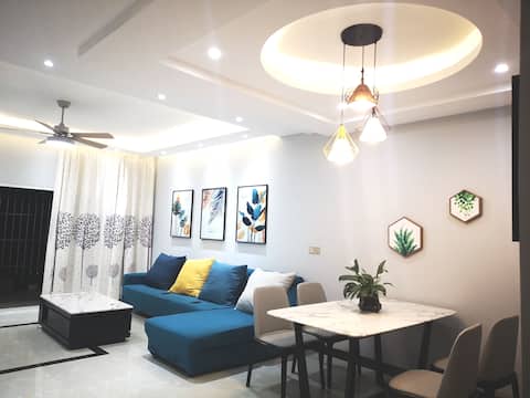 Nordic Style Big Three Bedroom Cozy Apartment in Downtown Ruili