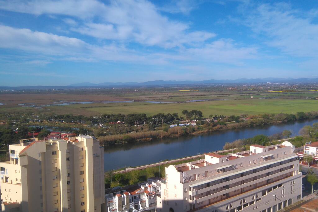 vue du balcon
( coté ouest )
LA MUGA