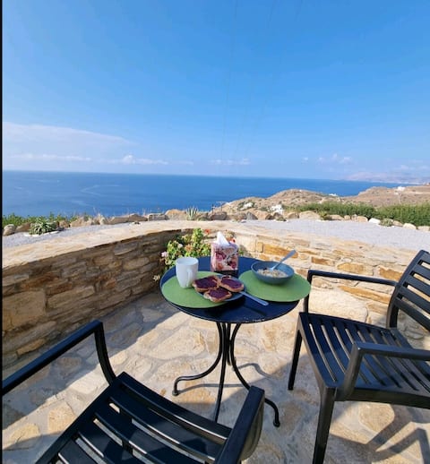 Unique Suite With Ocean Views 5min walk to town