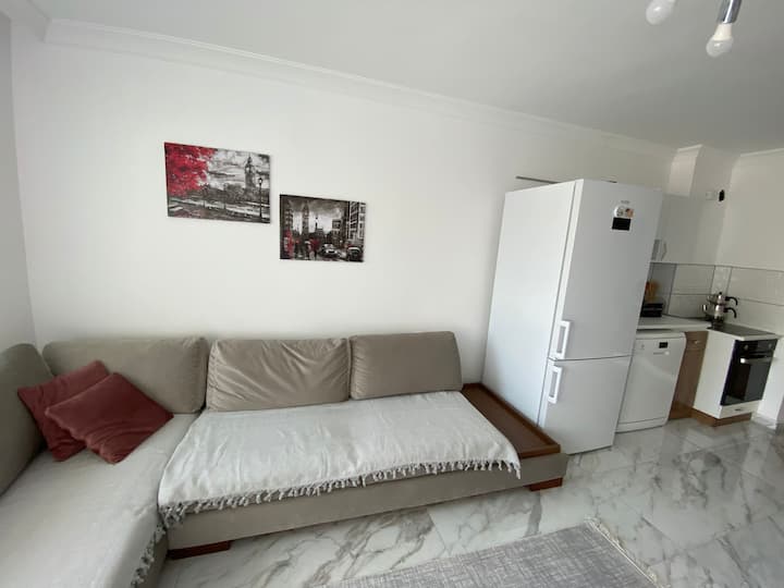 Burhaniye ÖRen Nova Sitesinde Havuzlu Kiralık 1+1 - Burhaniye