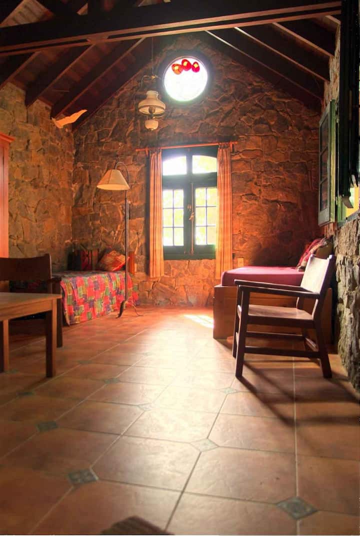 Estar - con vitraux (hay tres camas)
