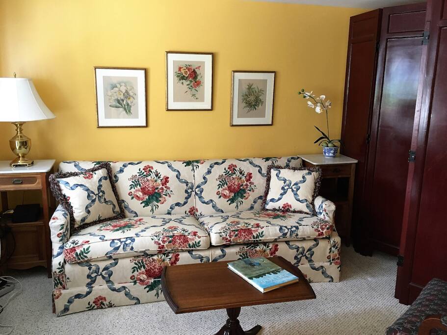 Traditional setting consistent with the historic building