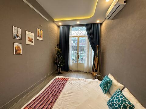 Entire house with 3 bedrooms near Ninh Kieu wharf