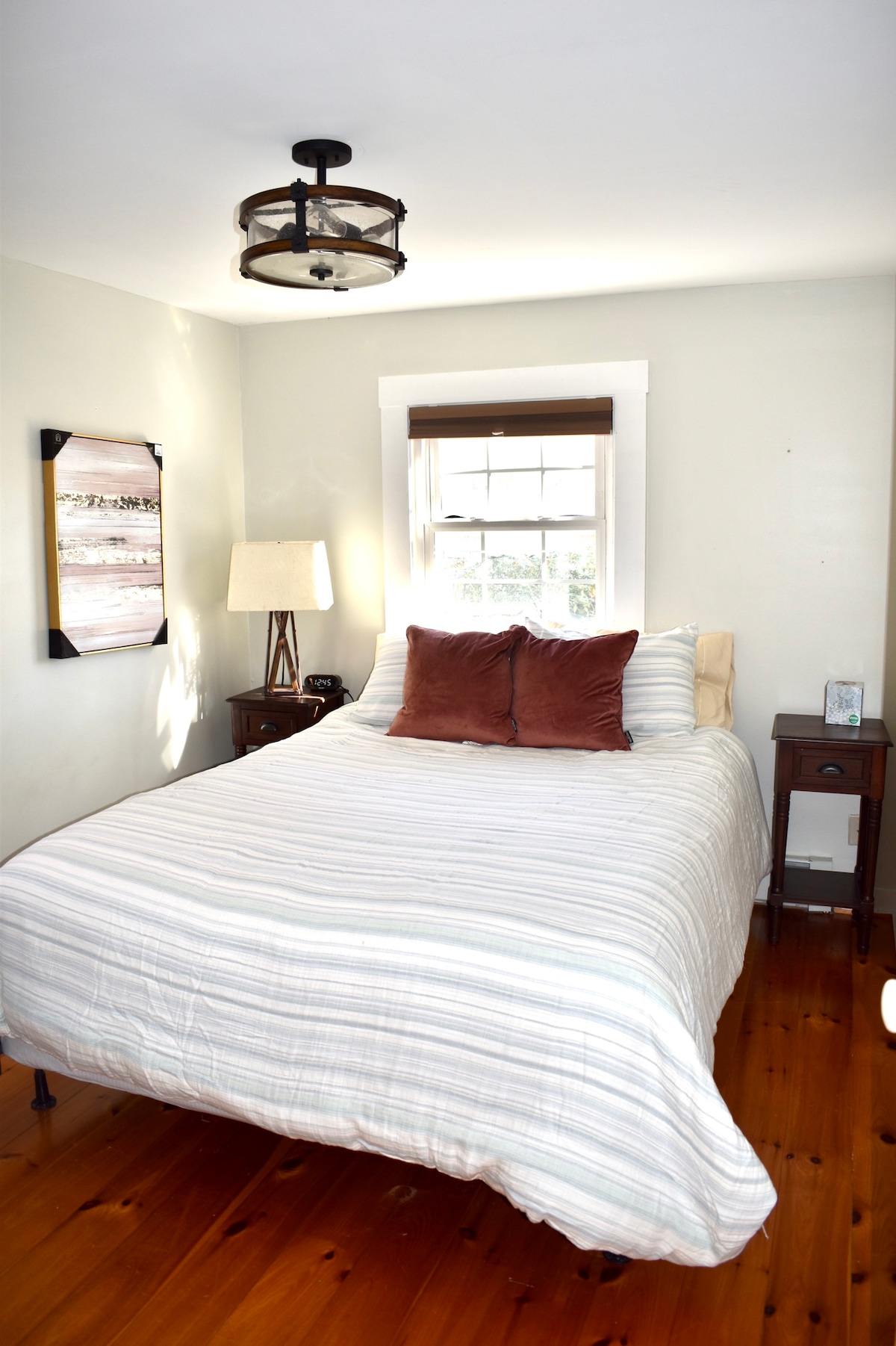 Chambre avec lit Queen Size au rez-de-chauss 