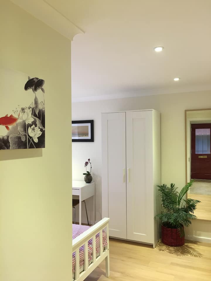 Rumney Holiday Rentals & Homes Wales, United Kingdom Airbnb