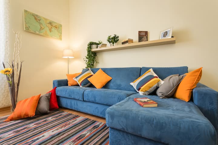 მისაღები ოთახი/ მისაღები ოთახი