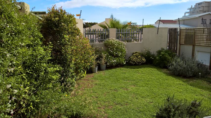 5 Marina Sands Self Catering gallery image 3