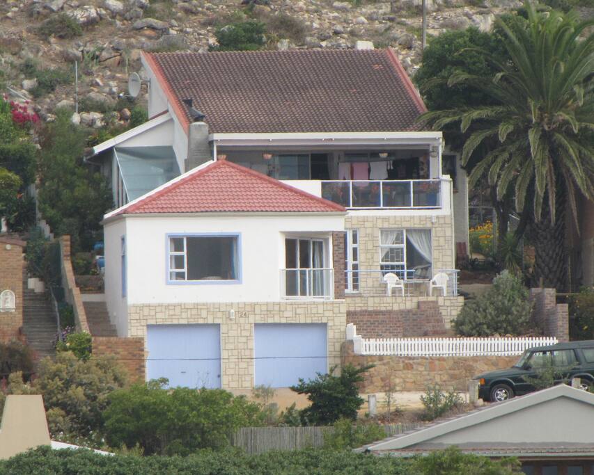 The White House @ Kommetjie
