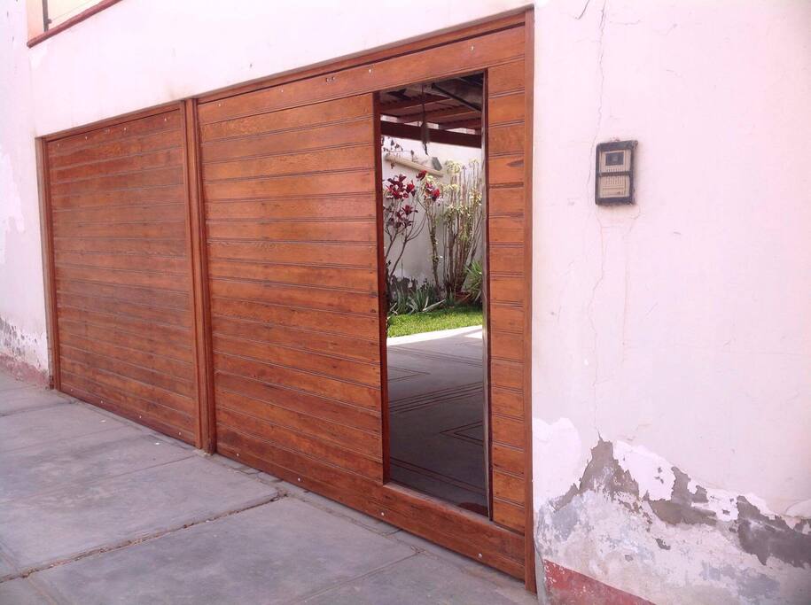 Entrance / Entrada