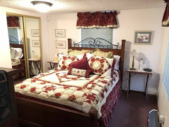 Dormitorio 3 con cama tamaño queen