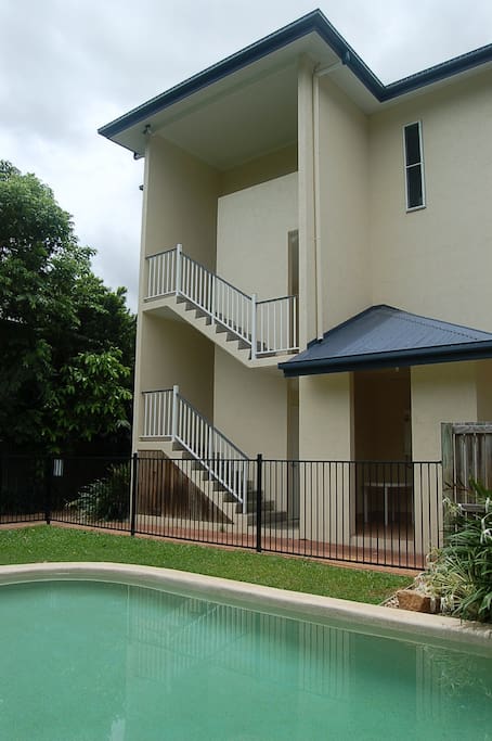 Swimming pool & BBQ Area