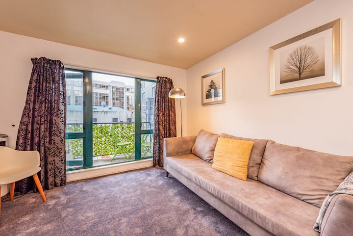 Convenient Hub In The Heart Of Courtenay Place - Wellington, New Zealand