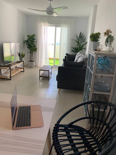 Oceanfront apartment in Balerma