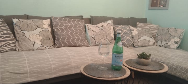 Studio Aix De 35 M² Avec Balcon Et Parking Gratuit - Aix-en-Provence