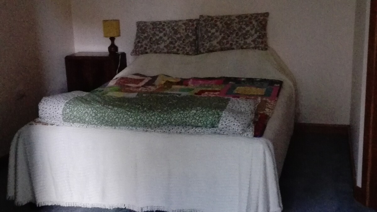 מיטת קווין סייז נוחה