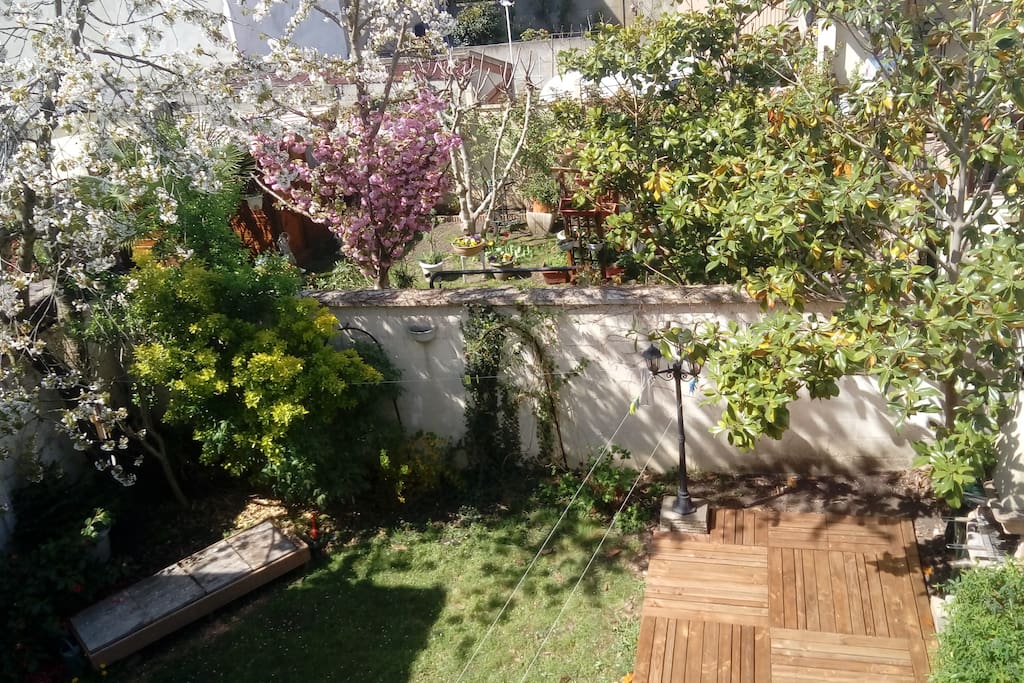 jardin depuis chambre enfant