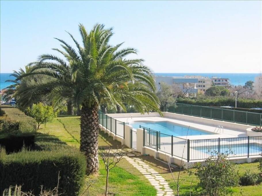 Residence avec piscine privee