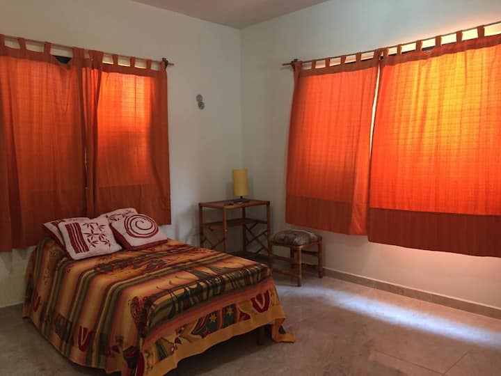 Საძინებელი 2 (ორი ერთადგილიანი საწოლით)