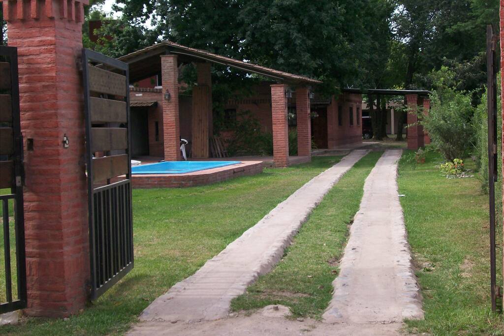 PORTON DE ENTRADA