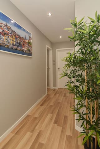 Oporto Heroismo Place 1