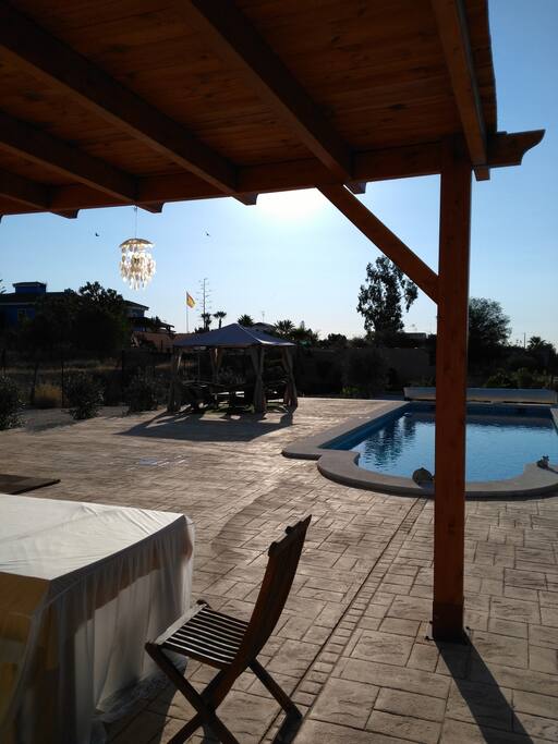 Vue piscine, orientation Est