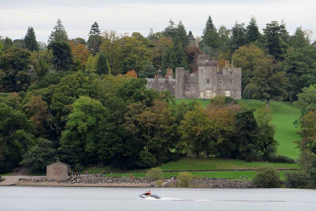 Balloch Country Park nearby